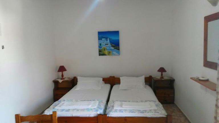 Kostas Studios Apartments - Ενοικιαζόμενα Δωμάτια Με Κουζινάκι Myrina Dış mekan fotoğraf