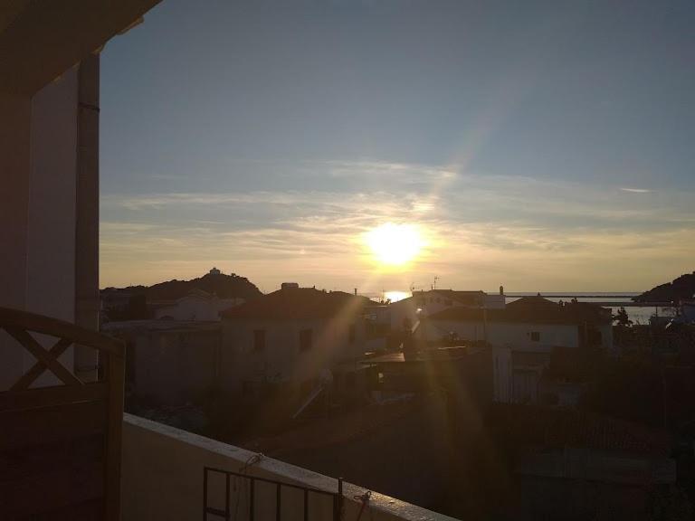 Kostas Studios Apartments - Ενοικιαζόμενα Δωμάτια Με Κουζινάκι Myrina Dış mekan fotoğraf