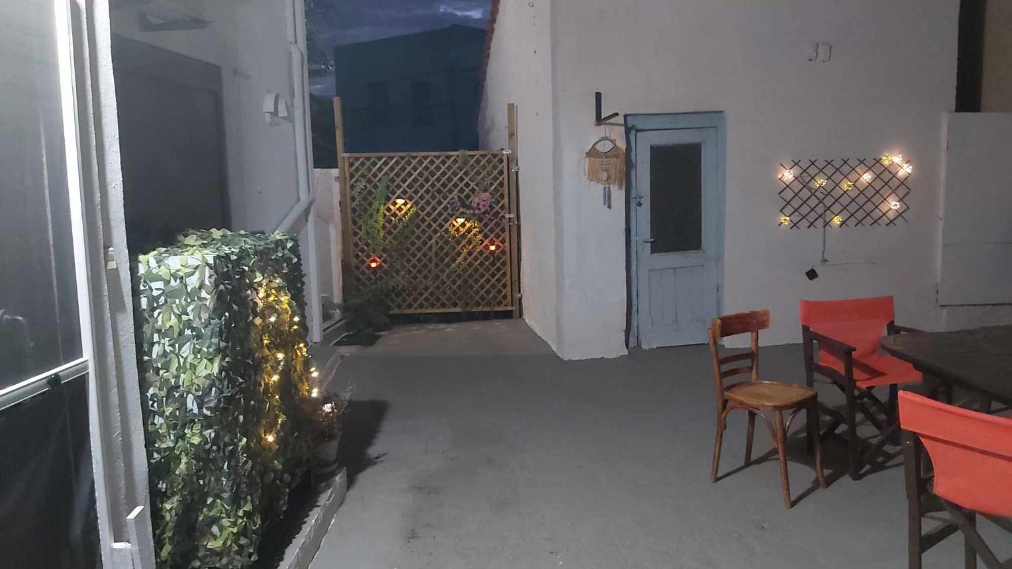 Kostas Studios Apartments - Ενοικιαζόμενα Δωμάτια Με Κουζινάκι Myrina Dış mekan fotoğraf
