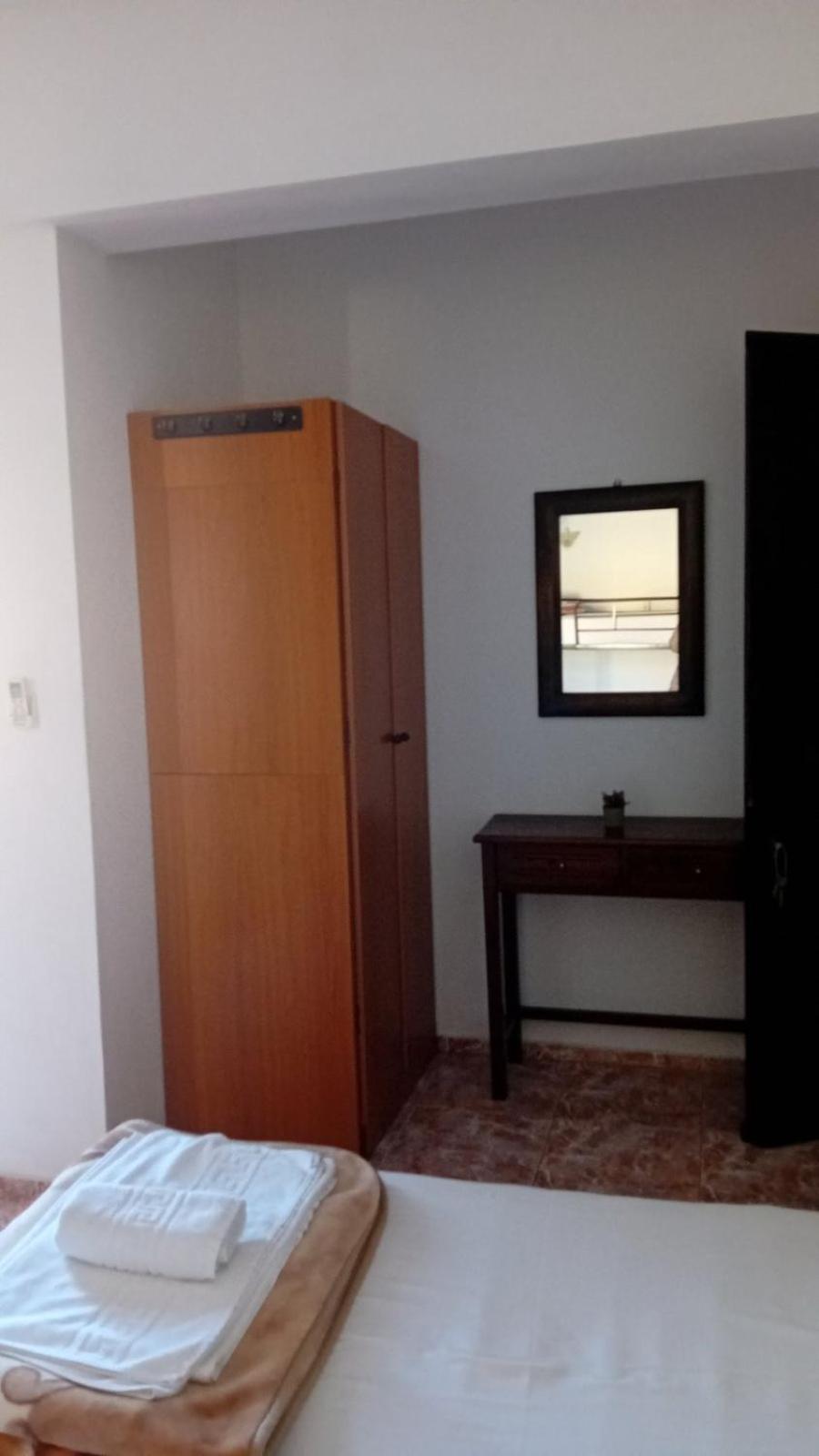 Kostas Studios Apartments - Ενοικιαζόμενα Δωμάτια Με Κουζινάκι Myrina Dış mekan fotoğraf