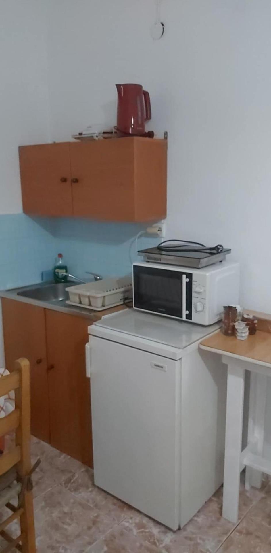 Kostas Studios Apartments - Ενοικιαζόμενα Δωμάτια Με Κουζινάκι Myrina Dış mekan fotoğraf