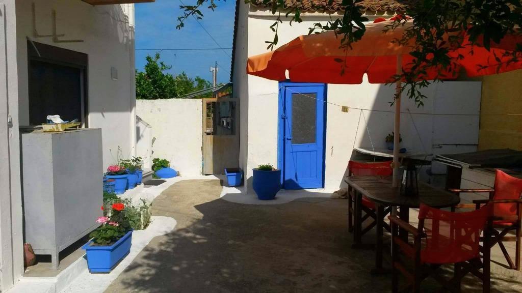 Kostas Studios Apartments - Ενοικιαζόμενα Δωμάτια Με Κουζινάκι Myrina Dış mekan fotoğraf